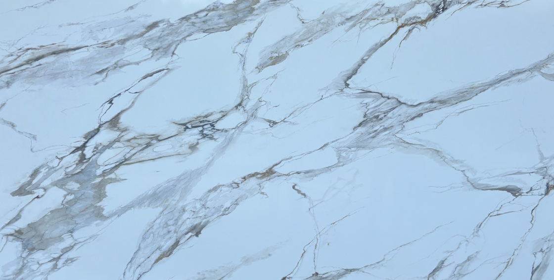 OLK1003G Calacatta Gold Nouvelle collection Vaine à corps complet Imprimé en pierre de quartz HD technologie d'impression à jet d'encre Slab